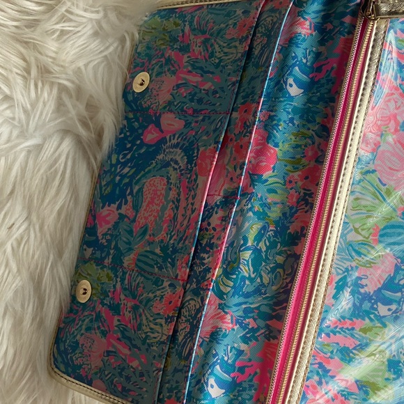 Lily Pulitzer Travel Organizer Clutch. - Picture 4 of 8